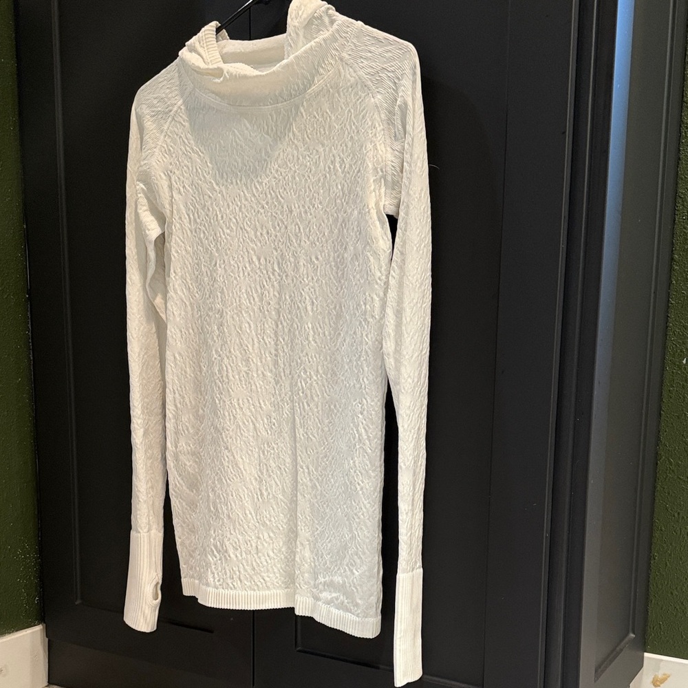 Lululemon Athletica White Textured Long Sleeve Top